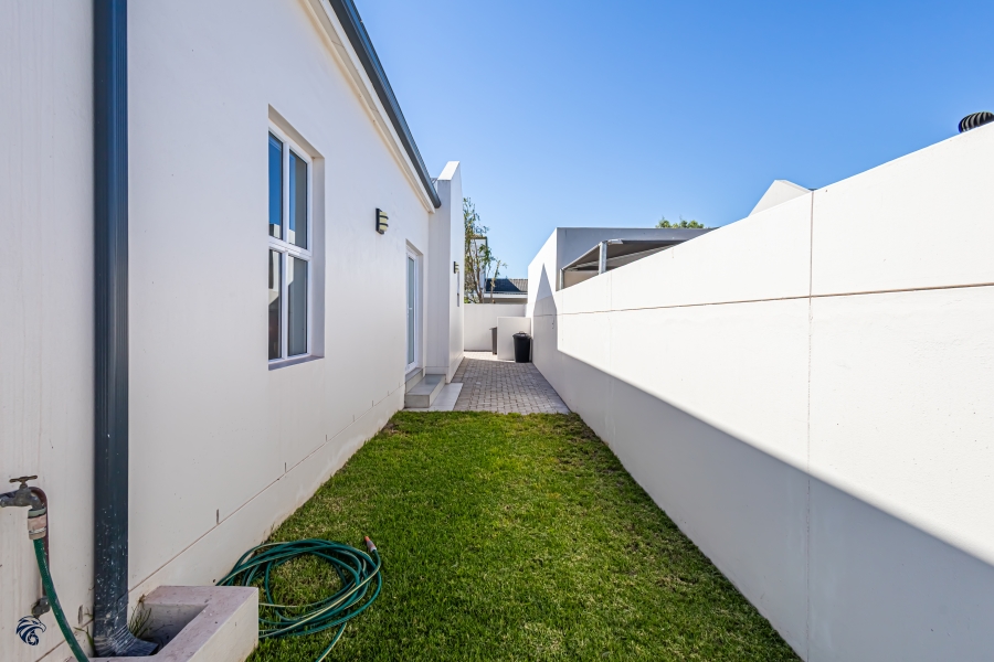3 Bedroom Property for Sale in Villa Diamante Western Cape